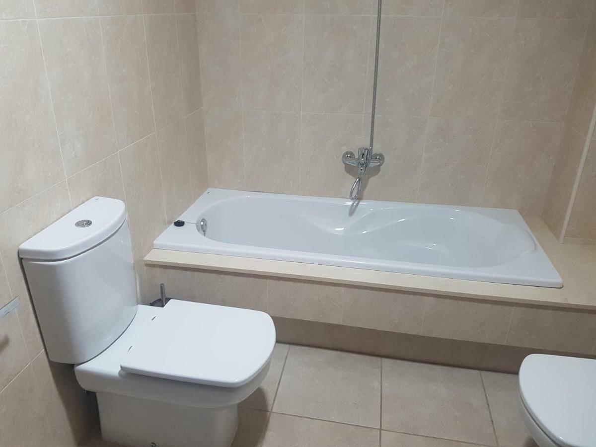 Ferienwohnung Apartamento En Zona Costera, Muy Cerquita De La Playa Pobra Do Caraminal Exterior foto